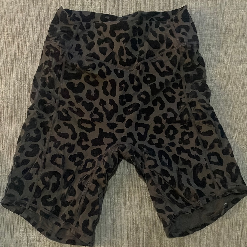 Balance athletica size medium short